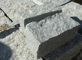 pave gris clair fin portugais